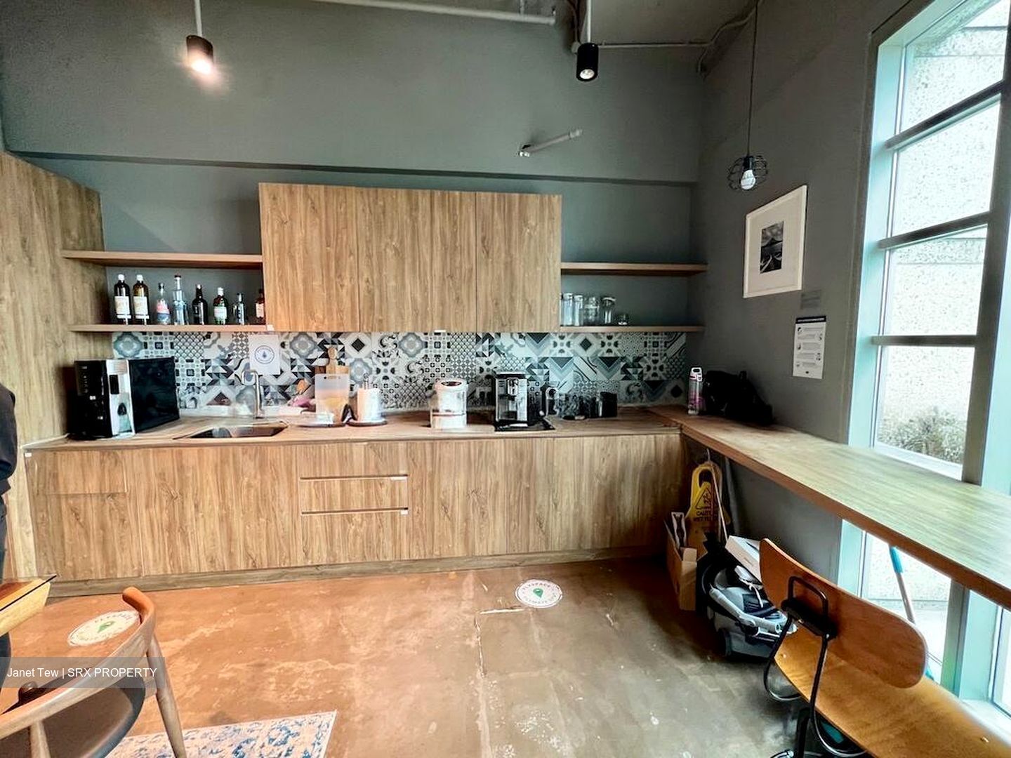 Bugis Junction (D7), Office #593481471
